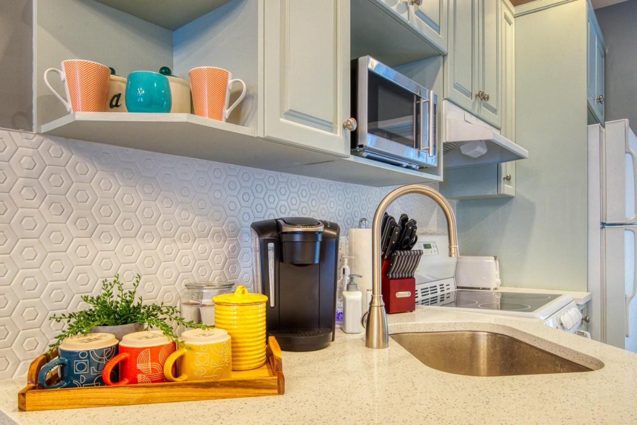 Beautiful Newly Reno 2Bdm 2 Bth Sleep Up To 6 Adults & Kids Mountain View Townhouse Suite Канмор Экстерьер фото